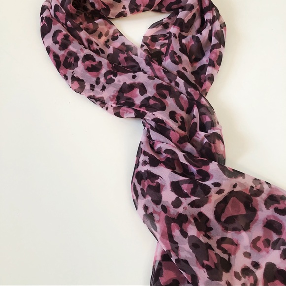 Pink Leopard Print Scarf - Picture 2 of 8